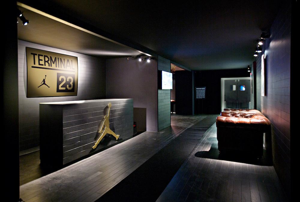 Jordan Melo M10 Terminal 23 At Cafe Rouge 04