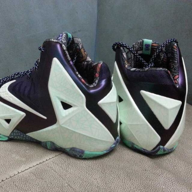 Lebron 11 Gs Glow In The Dark 05