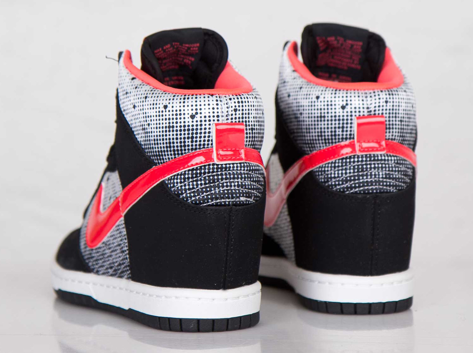 Nike Dunk Sky Hi Valentines Day 04