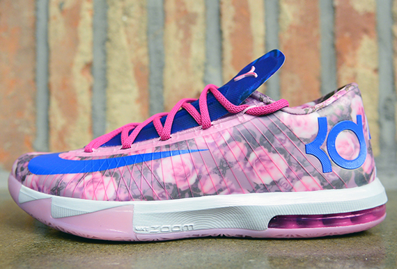Nike KD 6 Supreme "Floral/Aunt Pearl"