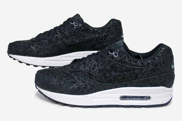 Nike Sportswear Geometric Pack 04
