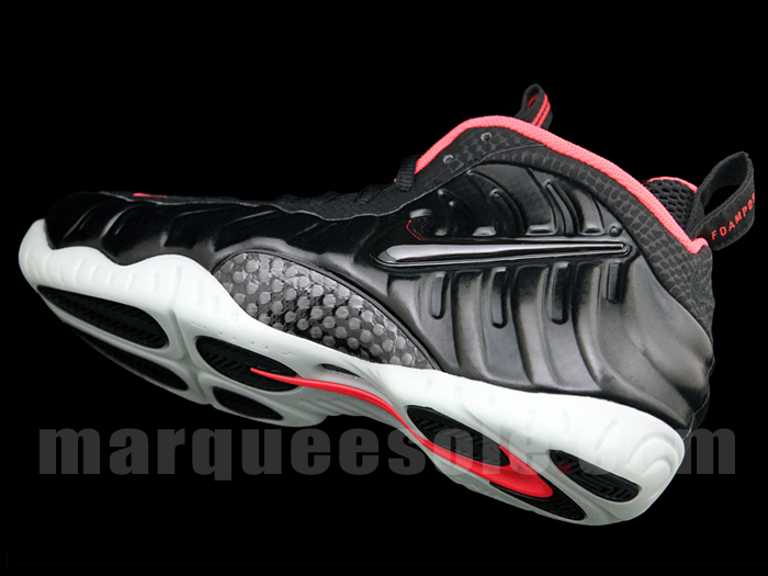 Yeezy Foams 02
