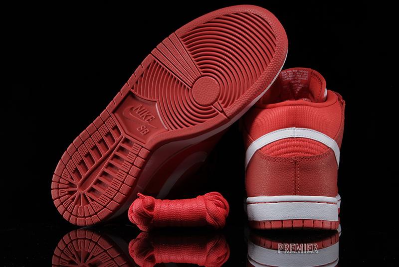 Nike Sb Dunk Mid Light Crimson Available 05