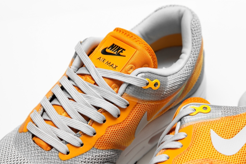 Nike Air Max 1 C2.0 Wolf Grey Pure Platinum Kumquat Atomic Mango 1
