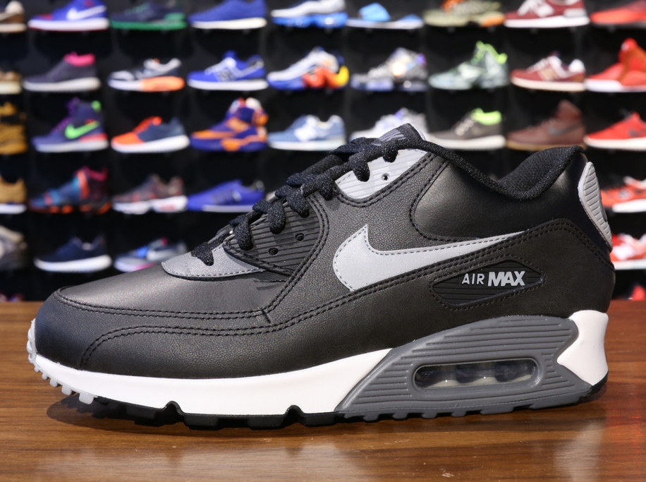 Nike Air Max 90 Essential - Black - Silver - Dark Grey