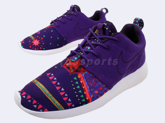 Nike WMNS Roshe Run "Moypup"