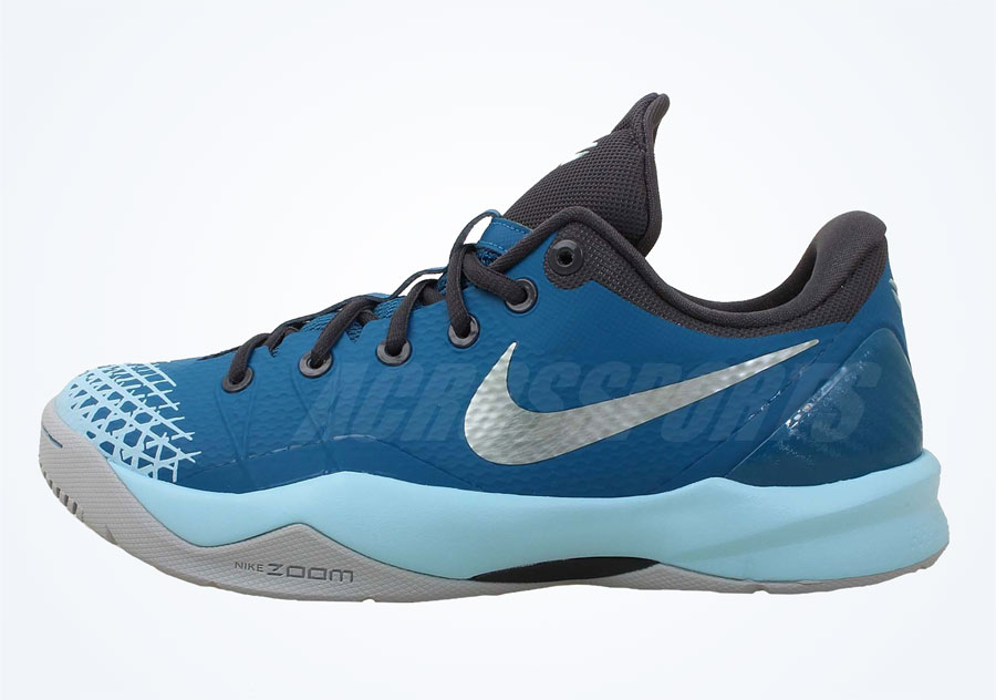 Nike Zoom Kobe Venomenon 4 Green Abyss Sea Spray 01