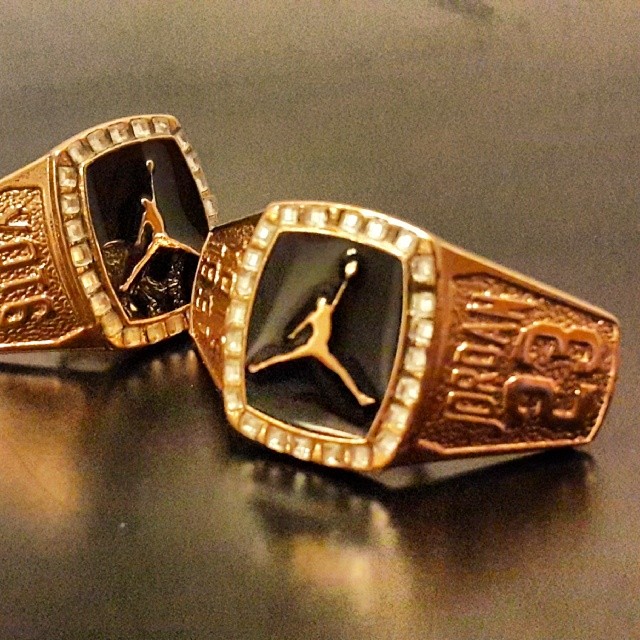 Jordan 6 Championship Ring Lace Locks 02