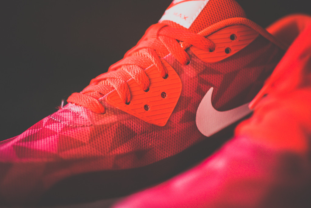 Nike Air Max 90 Ice Laser Crimson 04