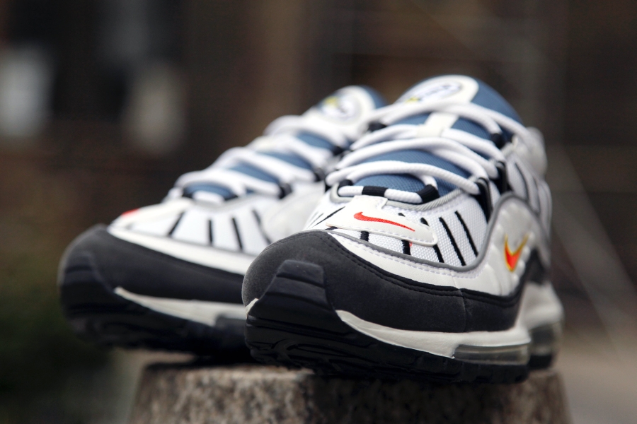 Nike Air Max 98 White Team Oragne Metallic Silver 01