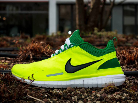 Nike Free OG '14 "Oregon"