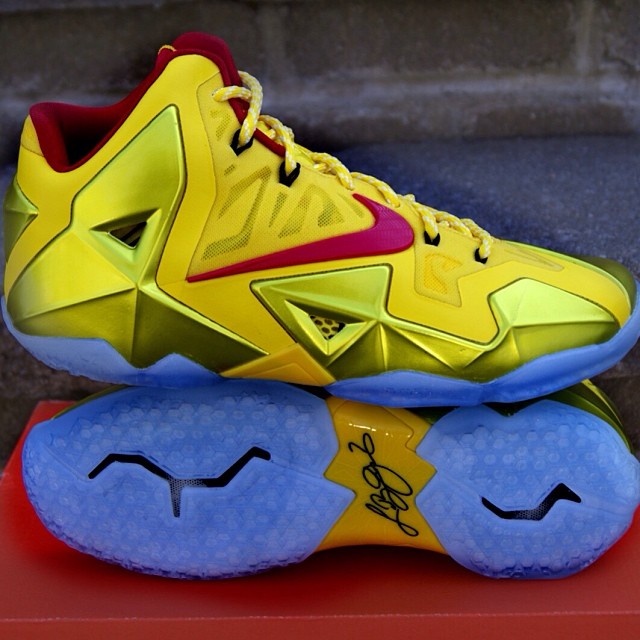 Nike Lebron 11 Carmex Pe 01