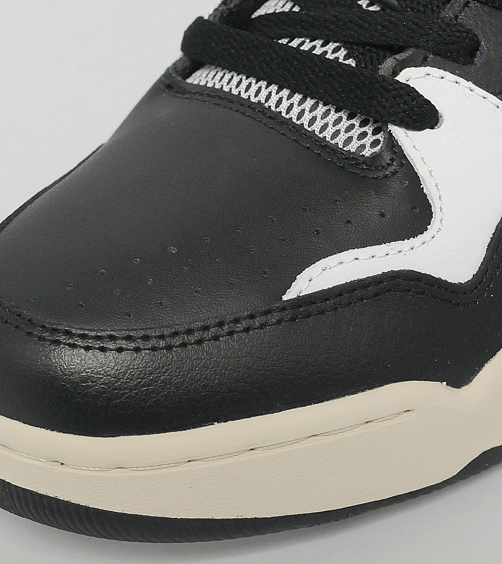 Reebok Sir Jam Mid Og 11
