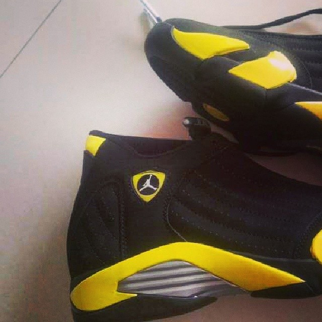 Thunder Air Jordan 14 01