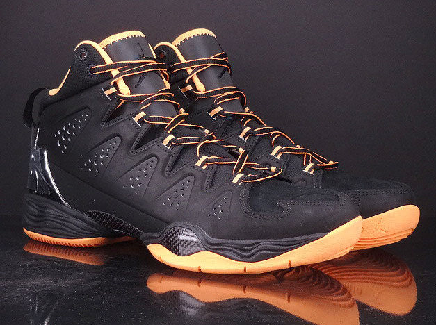 Jordan Melo M10 Black Atomic Orange
