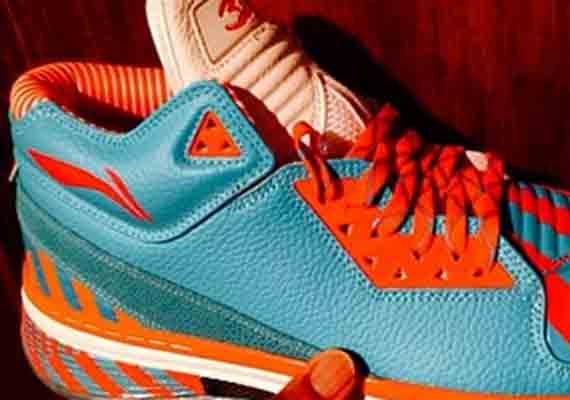Li-Ning Way of Wade 2 "Dolphins" Pack