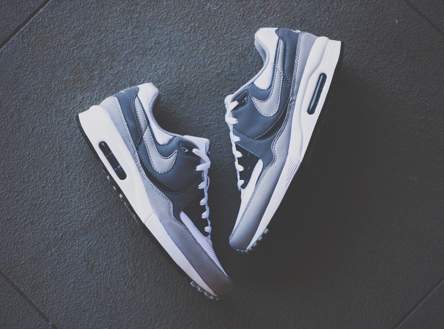Nike Air Max Light Essential "Cool Grey"