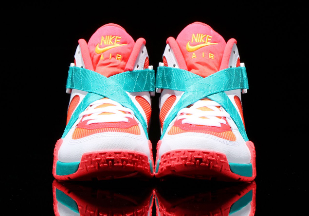 Nike Air Raid Atomic Mango Turbo Greenn 03