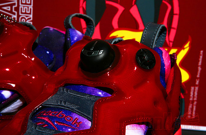 Reebok Insta Pump Fury Gundam Packaging 12