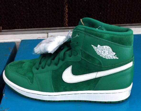 Air Jordan 1 Retro High Og Green White 01