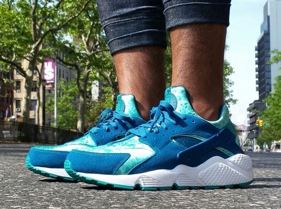 Nike Air Huarache "Green Abyss" - Available