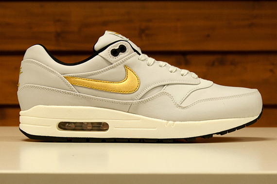 Nike Air Max 1 World Cup Gold Trophy