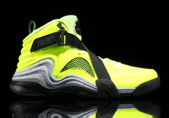 Nike Lunar Raid "Volt"