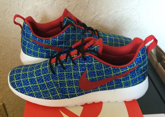 Nike Roshe Run “Tech” Promo Sample on eBay