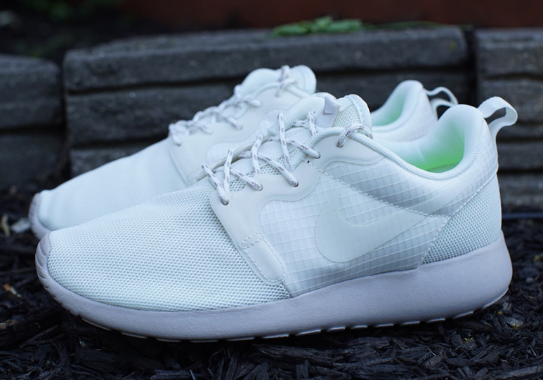 Nike Womens Roshe Run HYP "Orewood" - Available