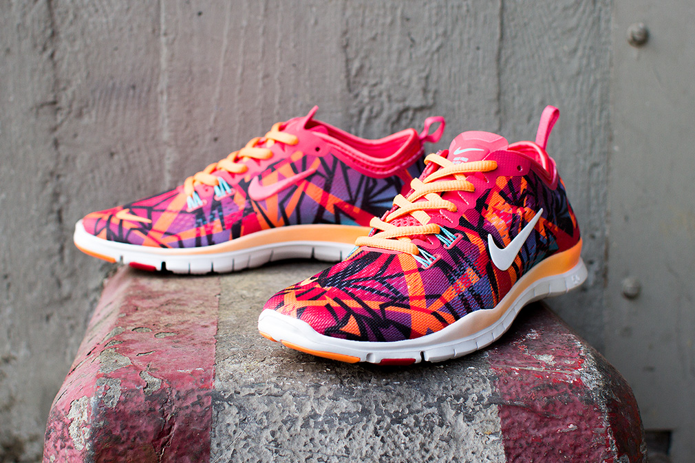 Nike Wmns Tr Fit 5 Red Orange 02