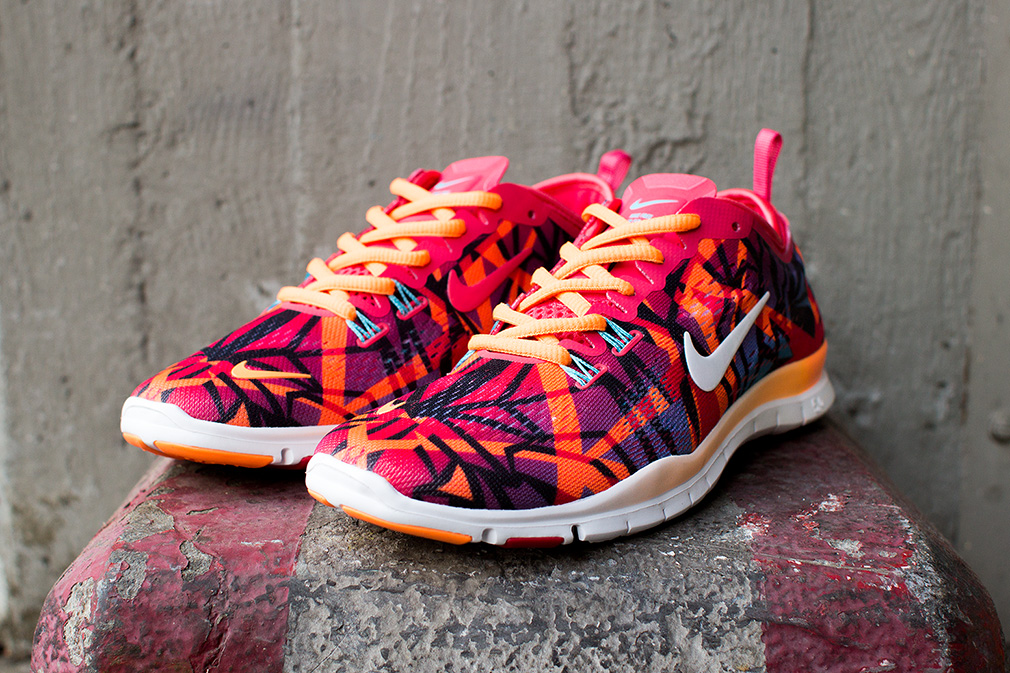 Nike Wmns Tr Fit 5 Red Orange 03