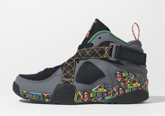 Peace Nike Air Raid Retro 1