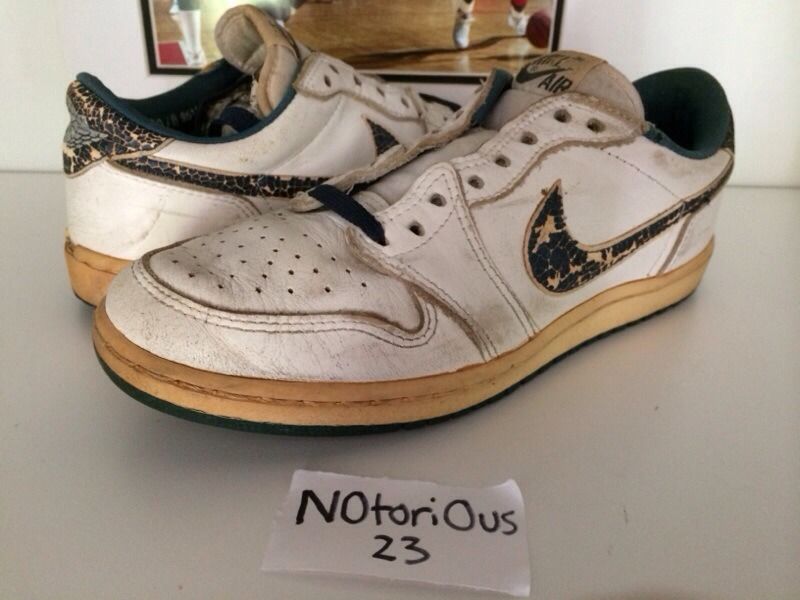 Air Jordan 1 Low Og Metallic Blue 07