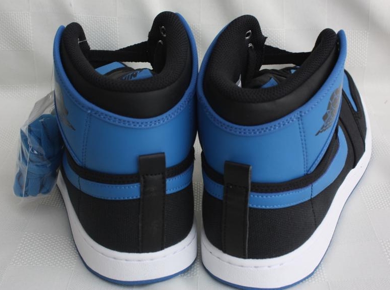 Jordan 1 Ko Black Royal 04