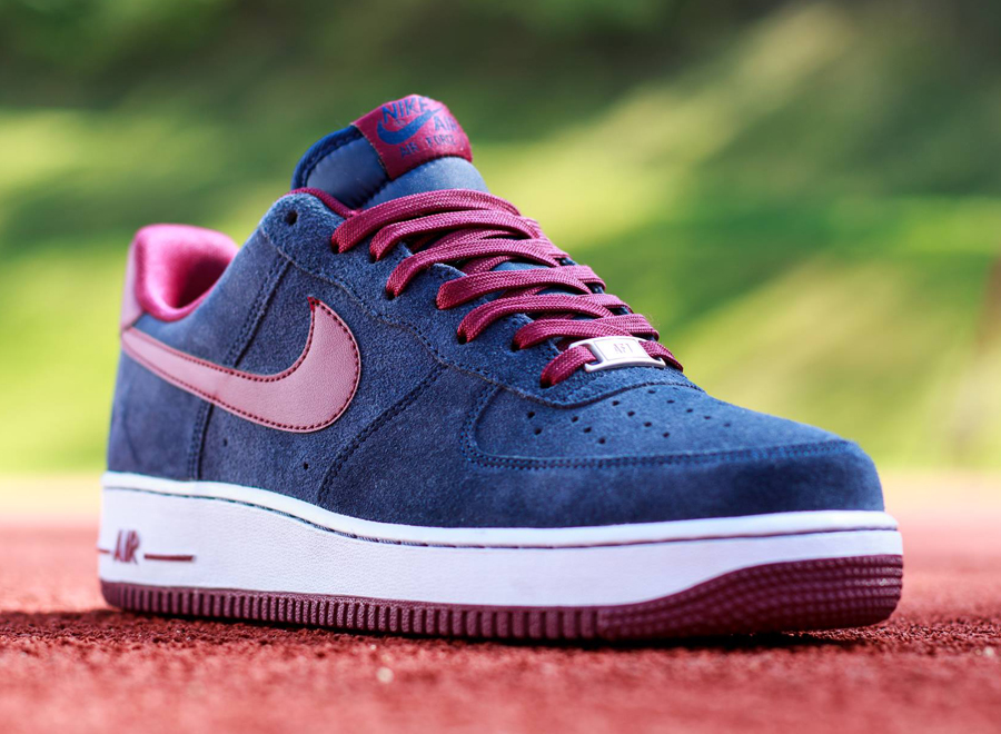Nike Air Force 1 Low Midnight Deep Garnett 01