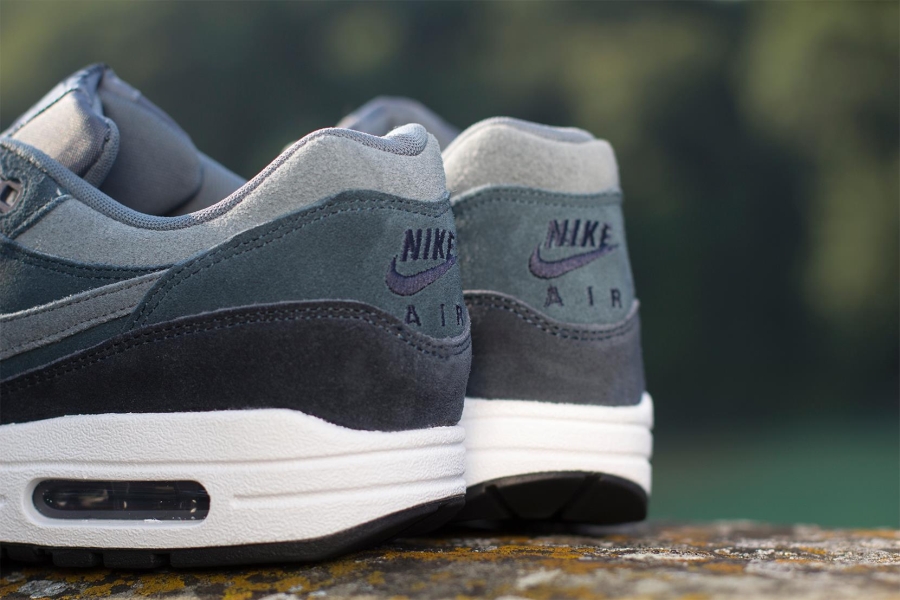Nike Air Max 1 Armory Slate 02