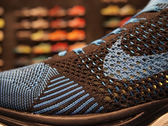 Nike Flyknit Racer Blue Black White 03
