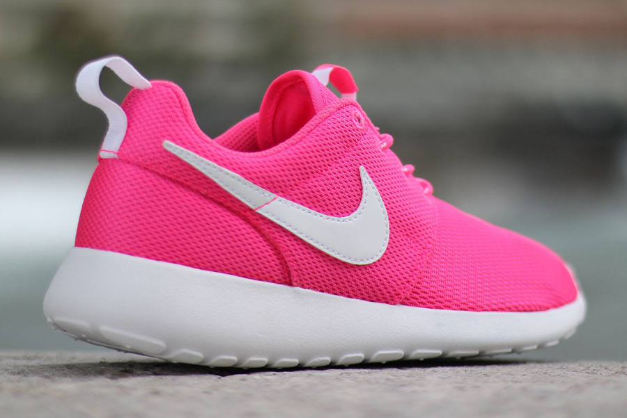 Nike Roshe Run Gs Hyper Pink 03