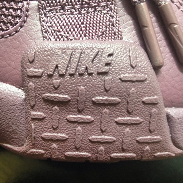 Pigalle Nike Air Raid 02
