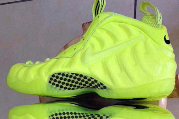 Nike Air Foamposite Pro "Volt"