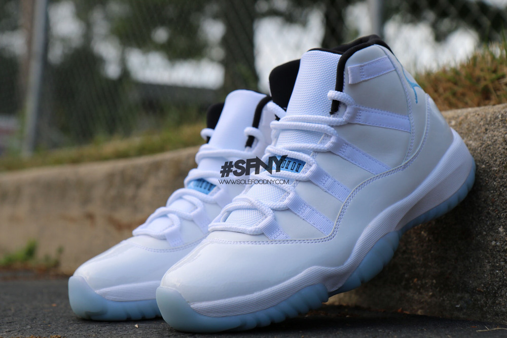 Air Jordan 11 Retro White Black Legend Blue 02