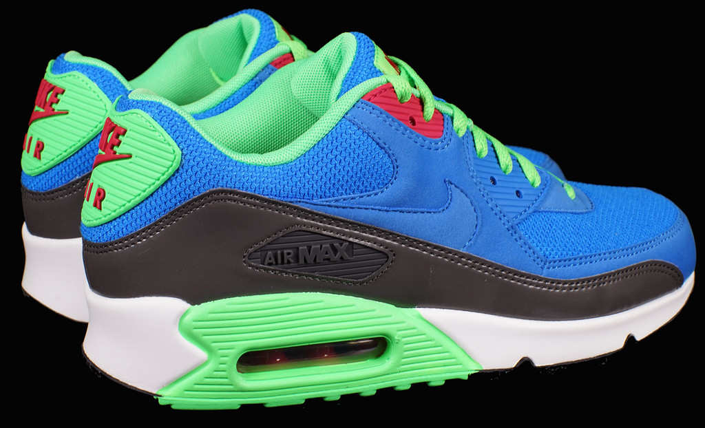 Nike Air Max 90 Photo Blue Poison Green 02