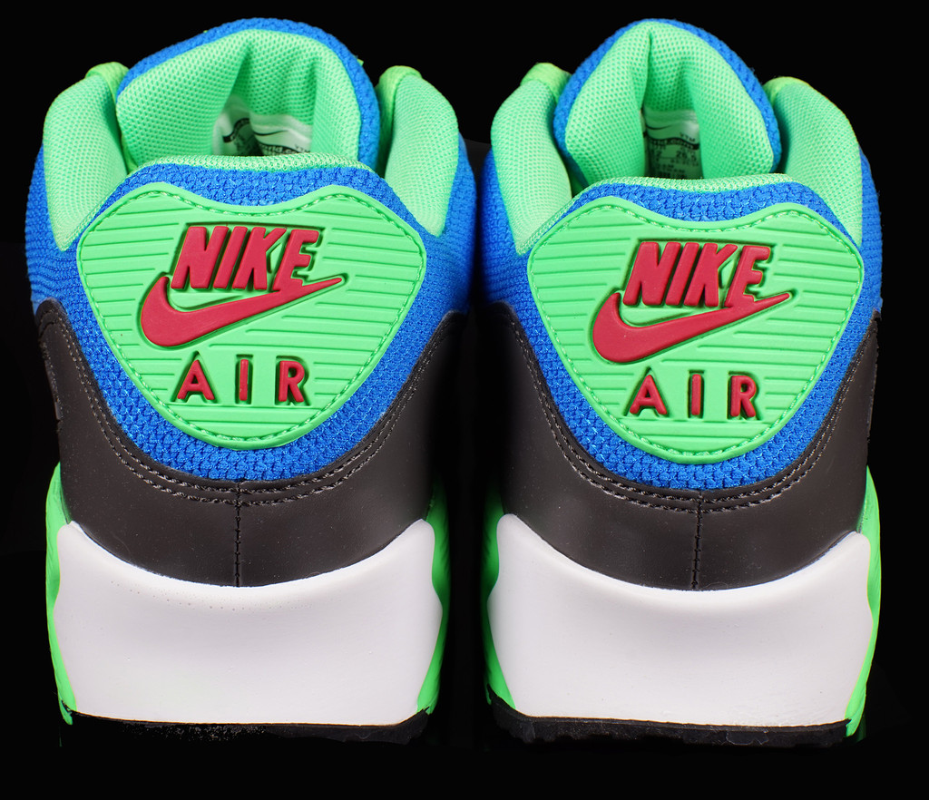 Nike Air Max 90 Photo Blue Poison Green 03