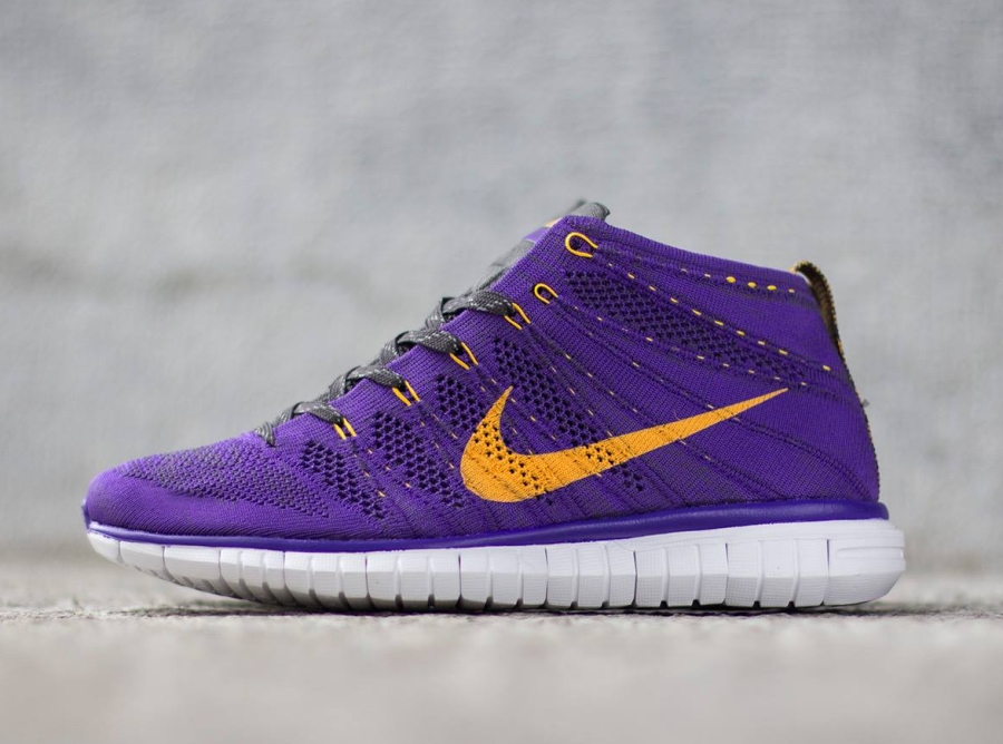 Nike Free Flyknit Chukka Hyper Grape Atomic Mango Midnight Fog 02