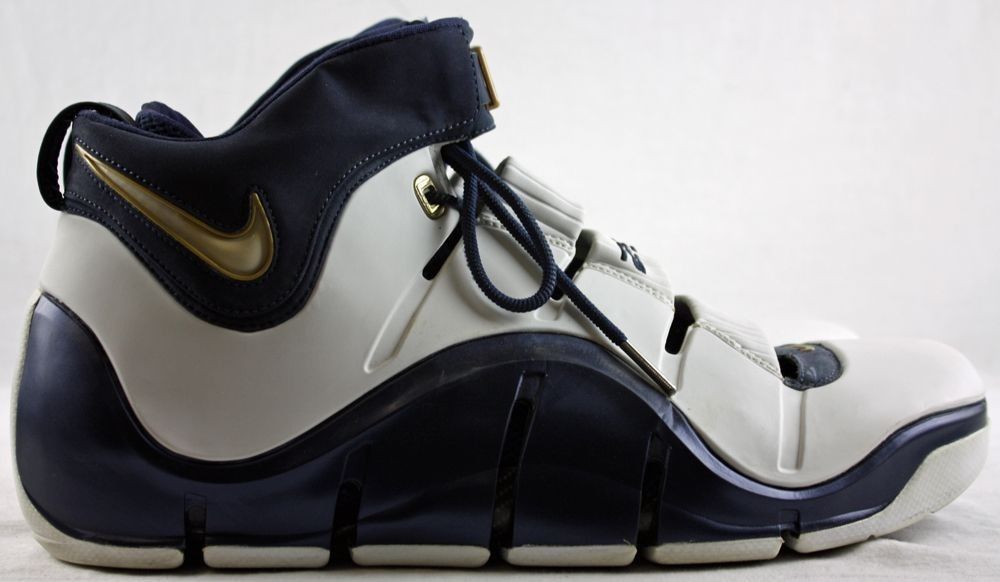 Nike Lebron 4 White Navy Pe 01