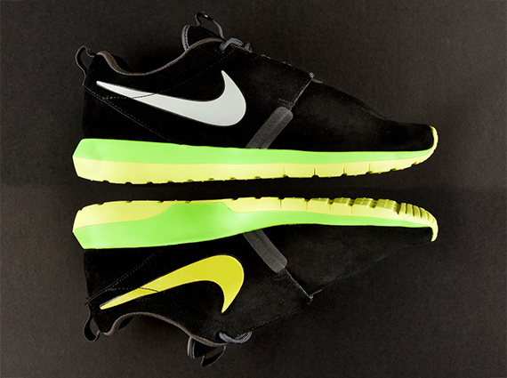 Nike Roshe Run NM – Black – Silver – Volt