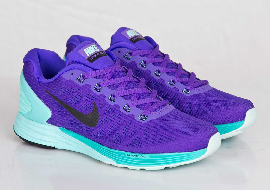 Nike Wmns Lunarglide 6 Hyper Grape Hyper Turquoise 01