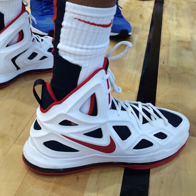 Team Usab Sneakers 02