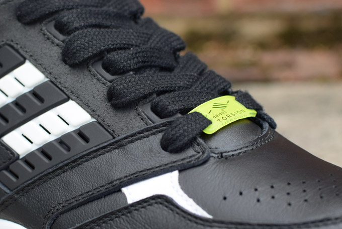 Adidas Torsion Artillery Lite 02