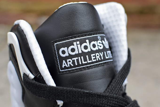 Adidas Torsion Artillery Lite 03